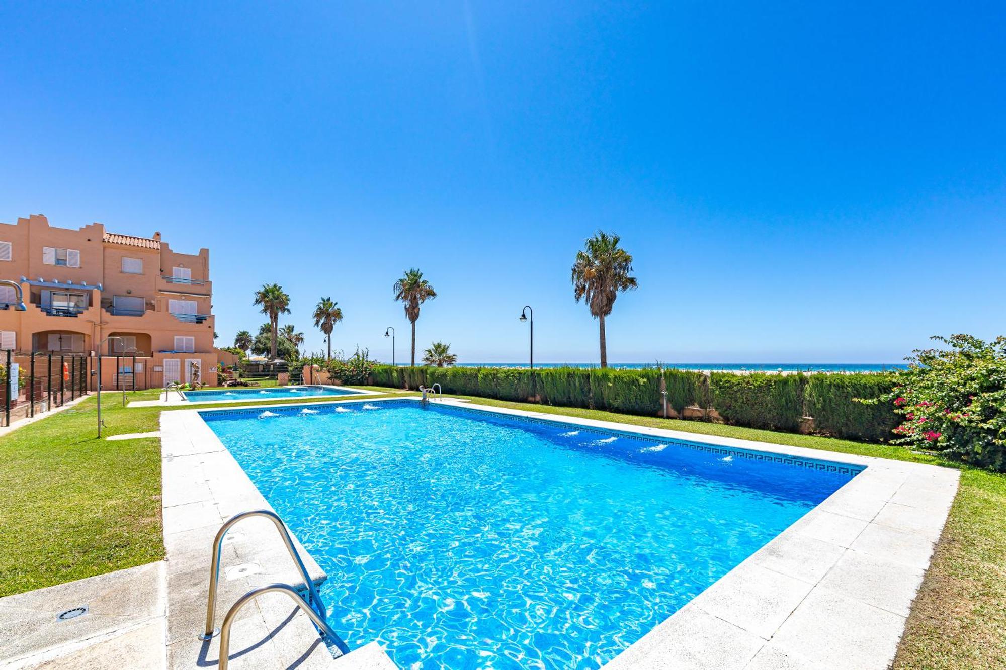 Beachfront, Pool, Terrace, Garage & Fibre Internet 타리파 외부 사진